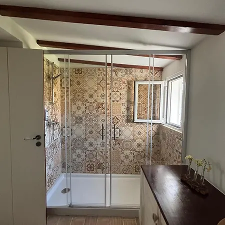 Monte Estrelas טאווירה