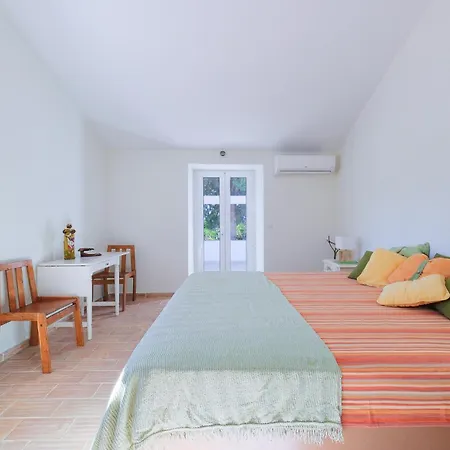 Monte Estrelas Feriegård *