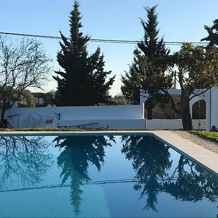 Monte Estrelas Feriegård *