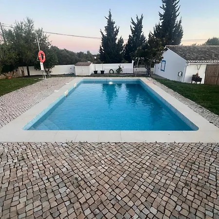 Feriegård Monte Estrelas *